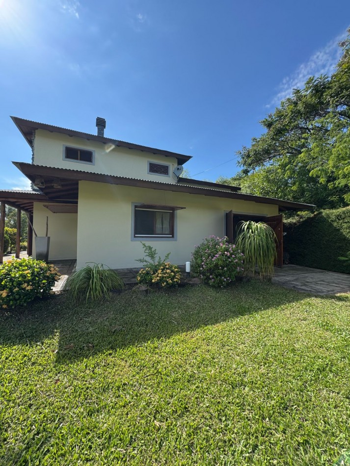 Chalet de 2 plantas en Zona Norte