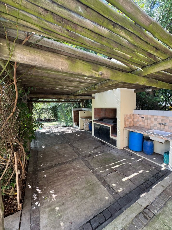 Chalet de 2 plantas en Zona Norte